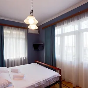 https://home-21.batumihotels.net